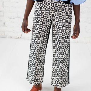 LSG robin jean black daisy check